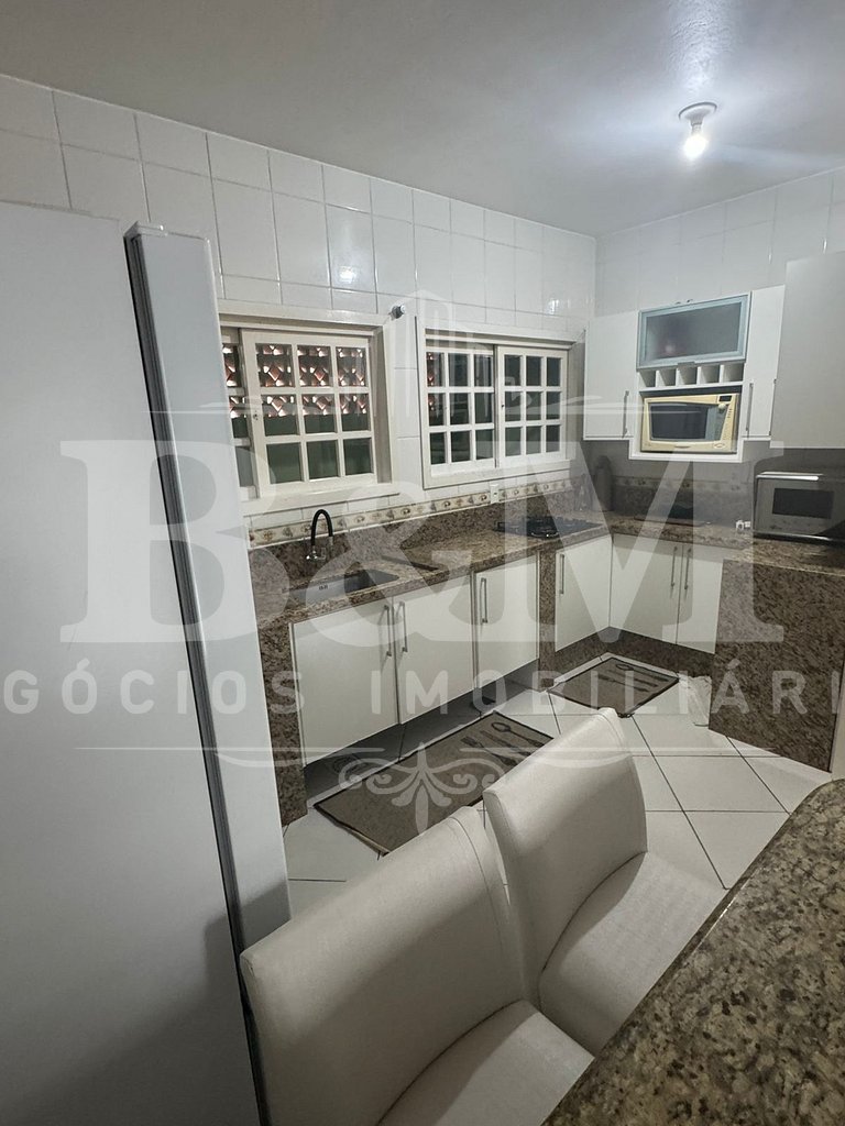 Linda Casa em Zimbros com piscina