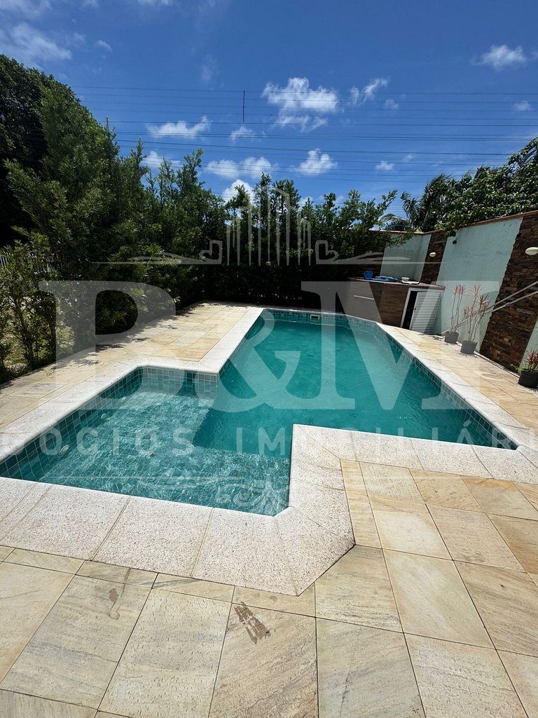Linda Casa em Zimbros com piscina