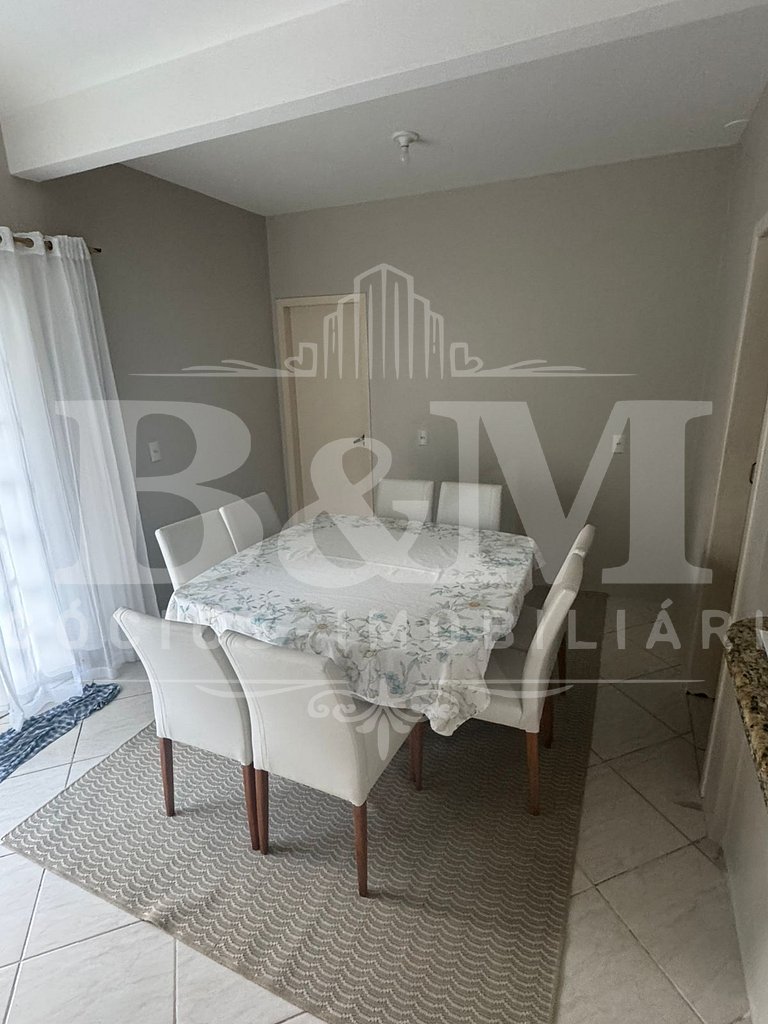 Linda Casa em Zimbros com piscina