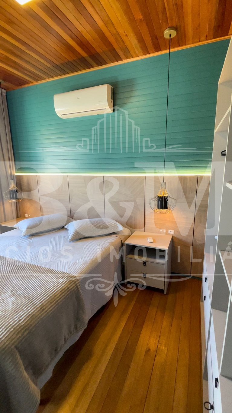 Casa com piscina ampla e confortável