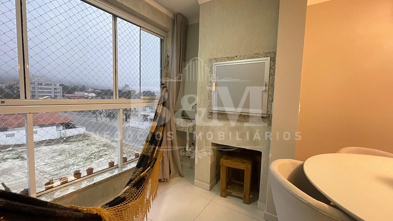 Apartamento com piscina para 4 pessoas
