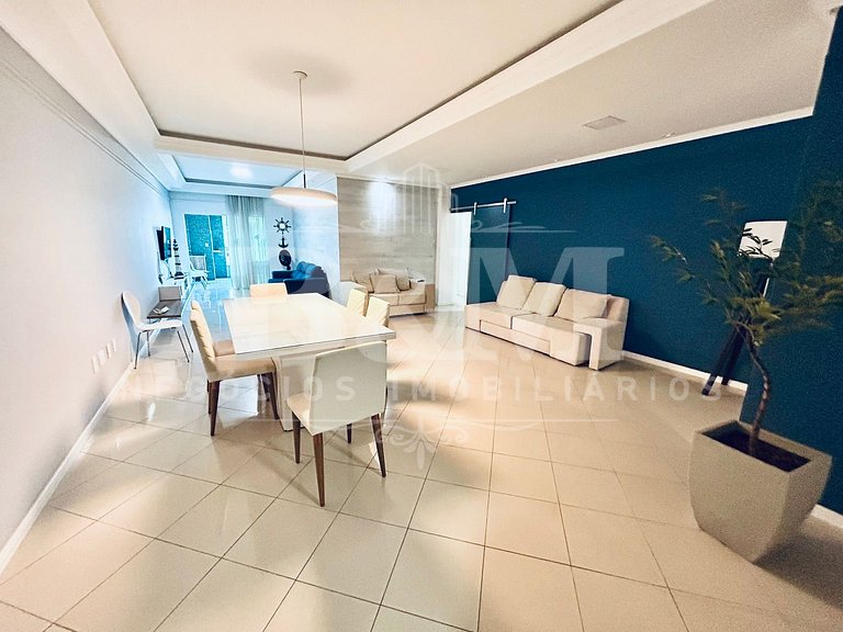 Apartamento auto padrão em Bombas com vista mar