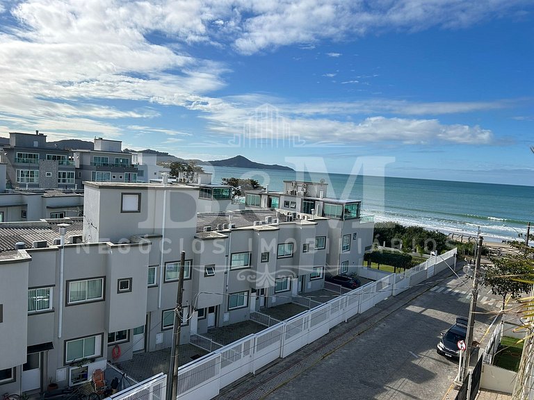 Cobertura duplex com vista mar