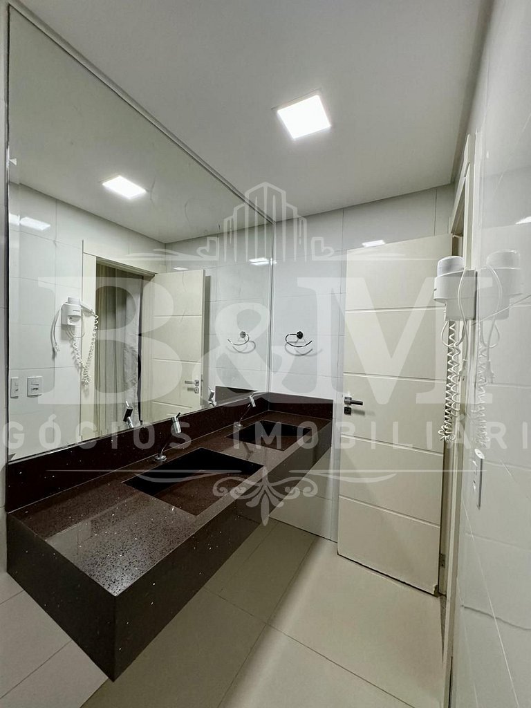 Linda Casa para até 15 pessoas com piscina