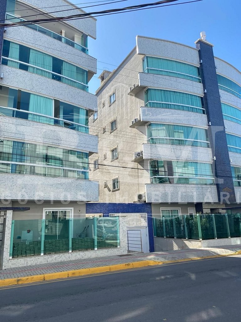 Lindo apartamento na praia de Bombas