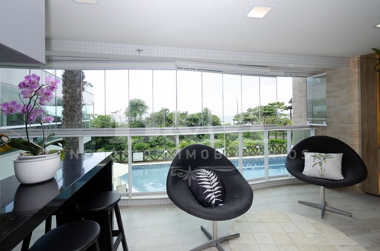 Apartamento Frente Mar em Bombas