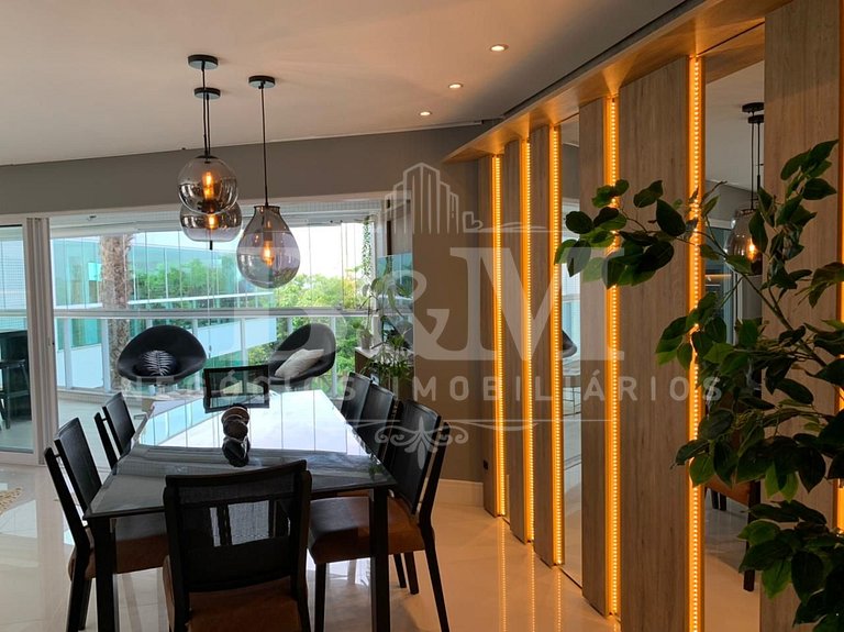 Apartamento Frente Mar em Bombas