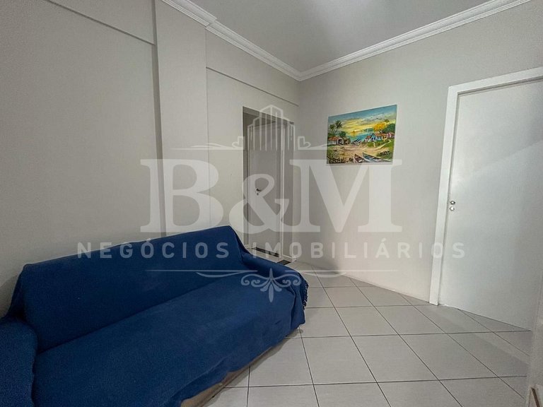 Apartamento para 12 pessoas com piscina