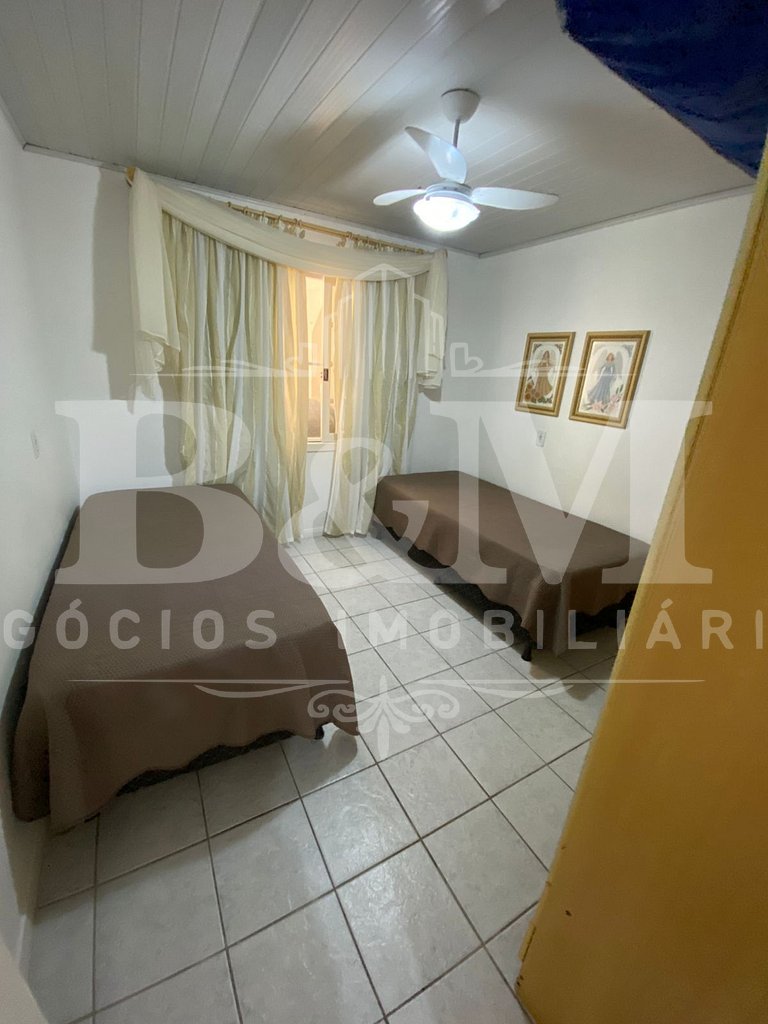 Casa com 4 quartos para até 10 pessoas no centro de Bombinha