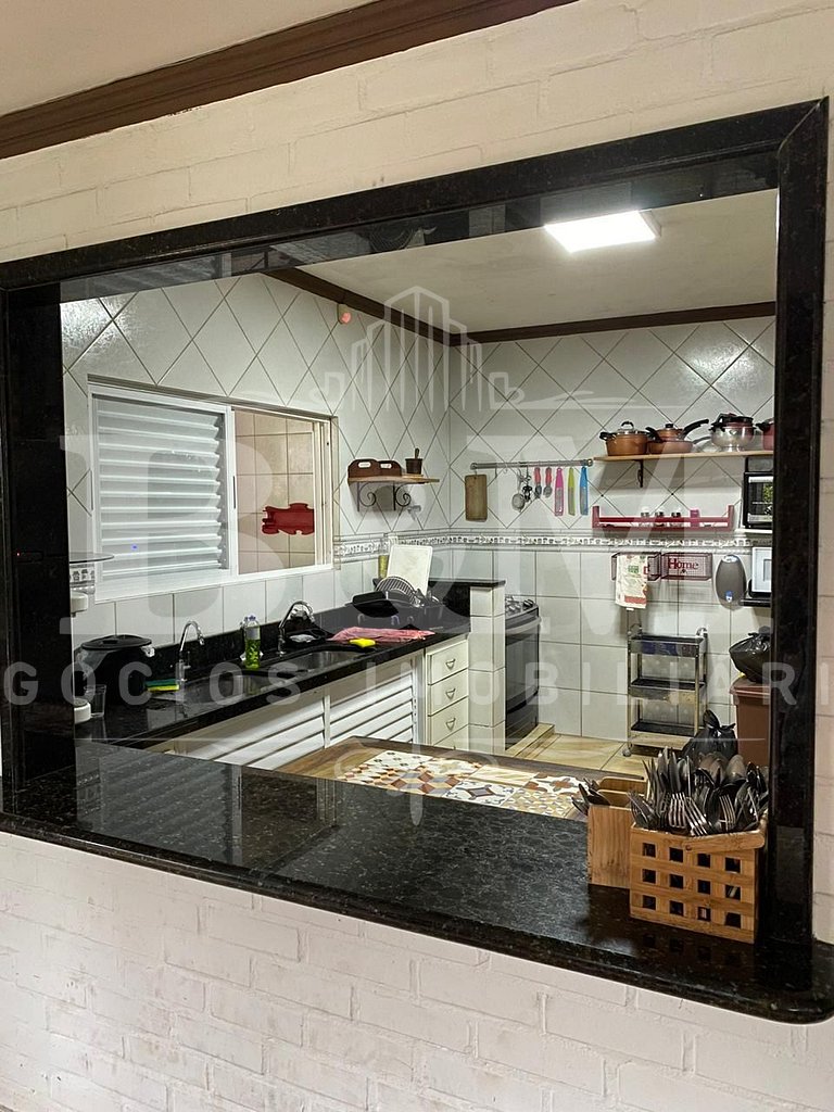 Casa Beira-Mar em Bombas – Conforto para até 15 Pessoas