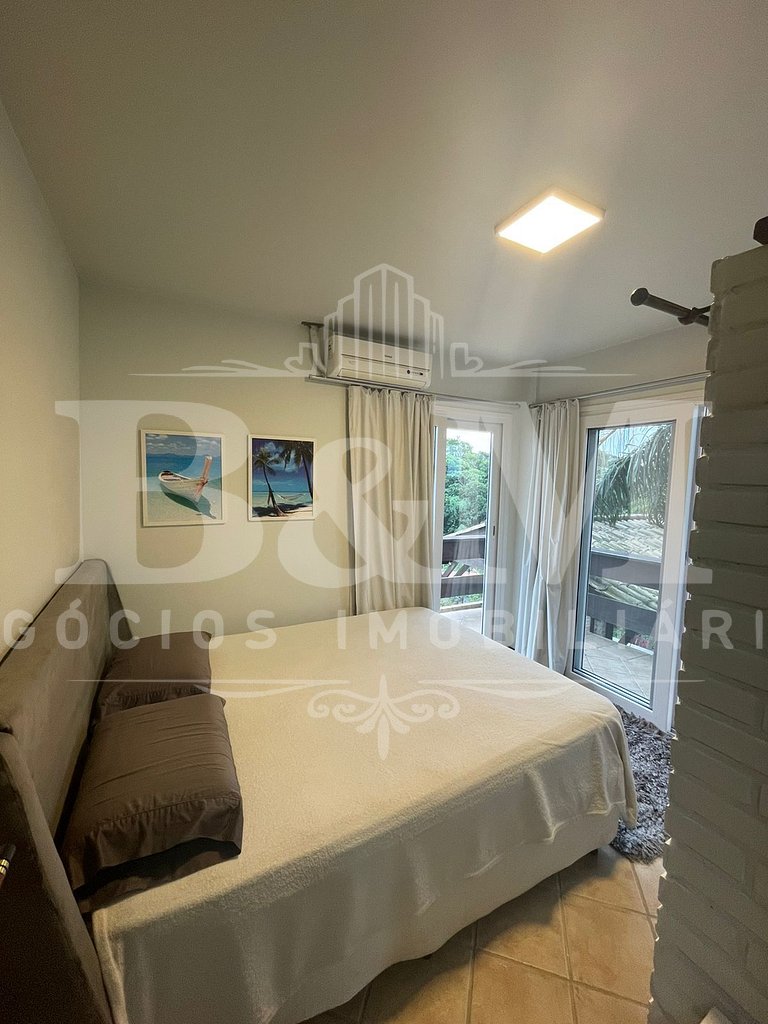 Linda casa em Bombinhas com vista mar
