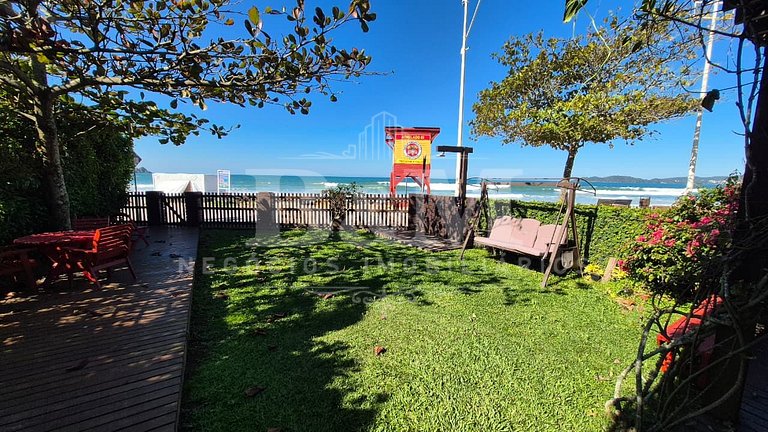 Casa Frente Mar em Bombas – 15 Pessoas