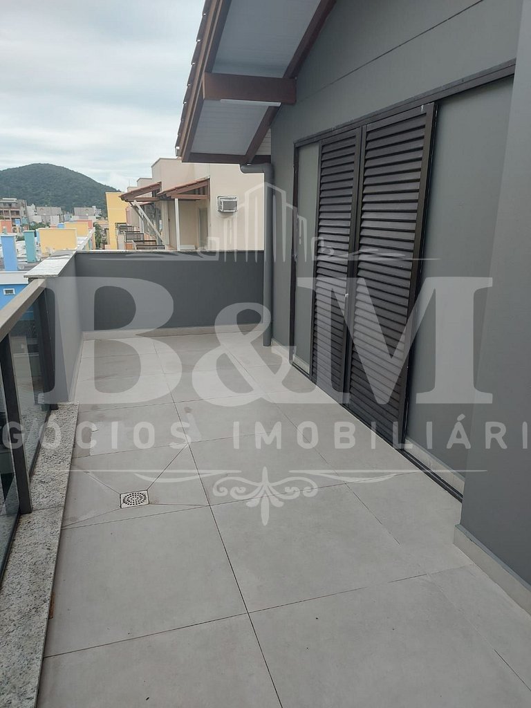 Lindo Apartamento com Vista para o Mar em Bombas