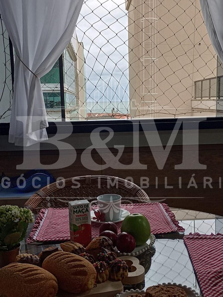 Cobertura com piscina em Bombas