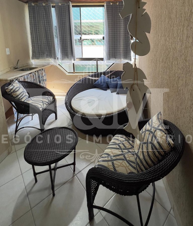 Hermosa cobertura a 80 mt de la playa de Bombas, con piscina