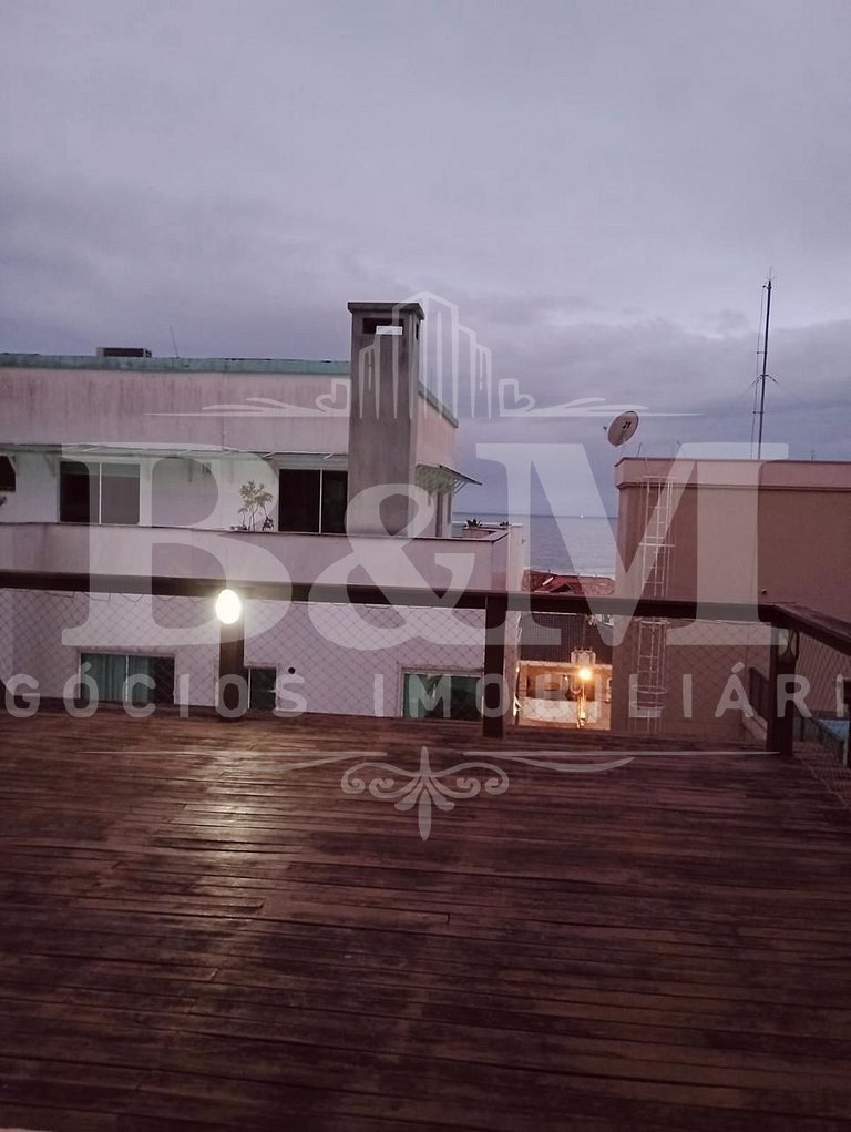 Cobertura com piscina em Bombas