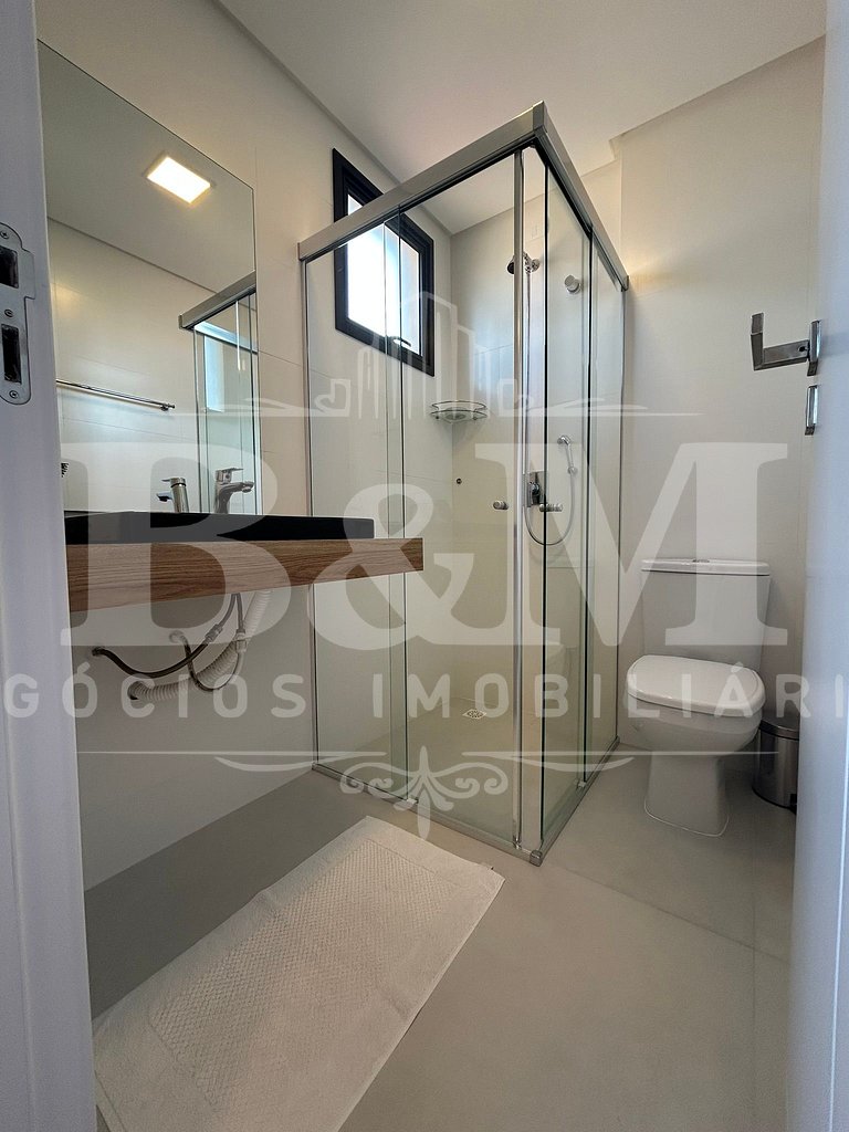 Apartamento em Bombas | 2 Suítes | 80m da Praia
