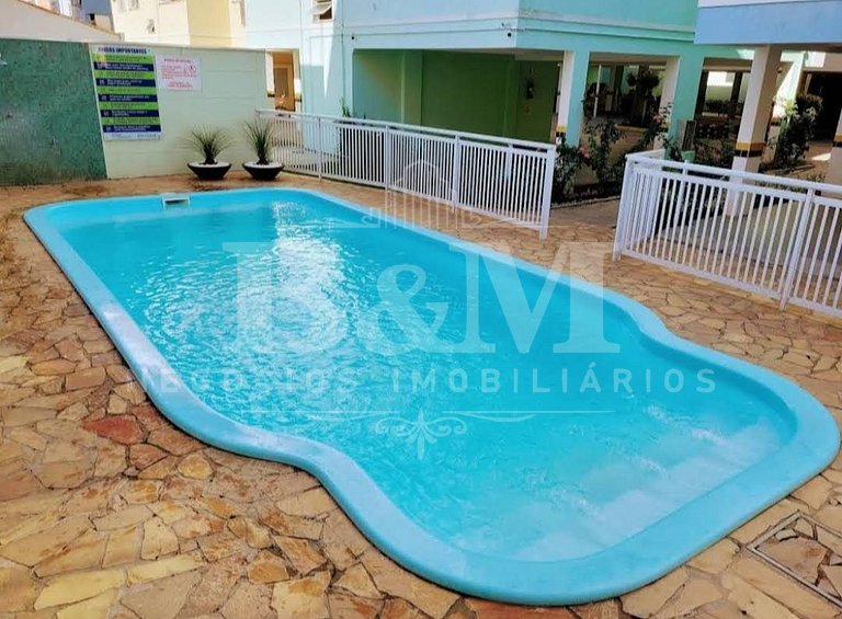 Lindo apartamento com piscina