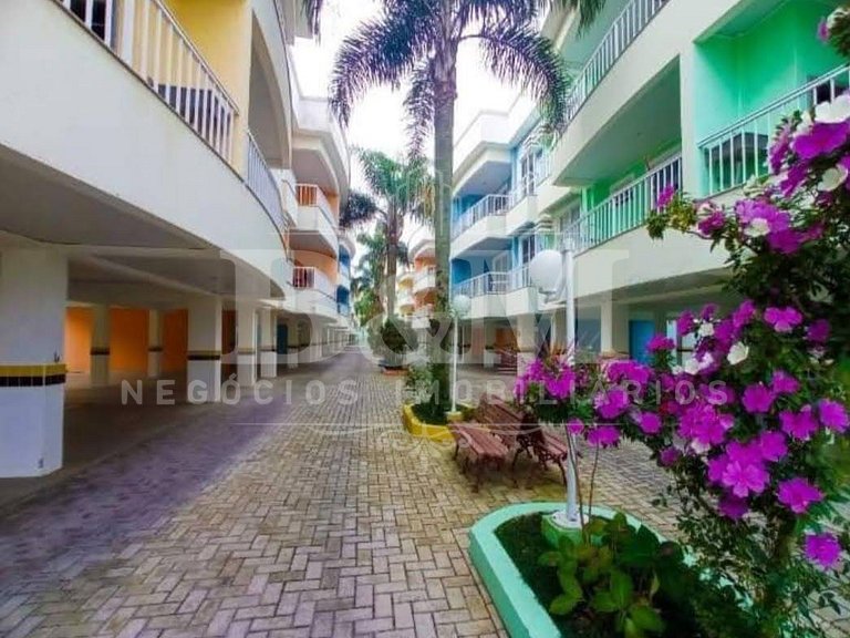 Lindo apartamento com piscina