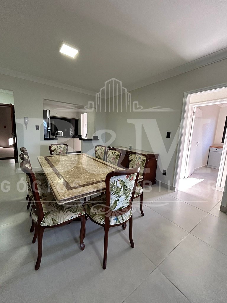 Lindo Apartamento com vista mar em bombas