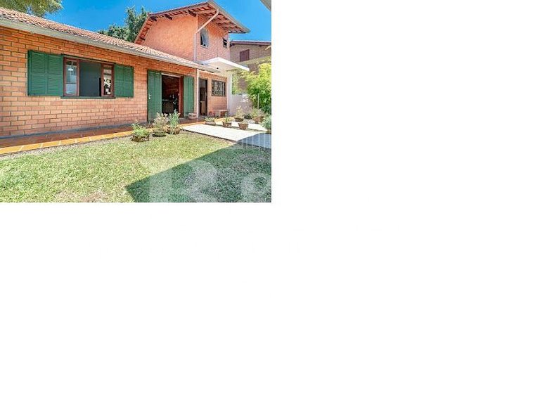 Linda casa Rua Salema Centro