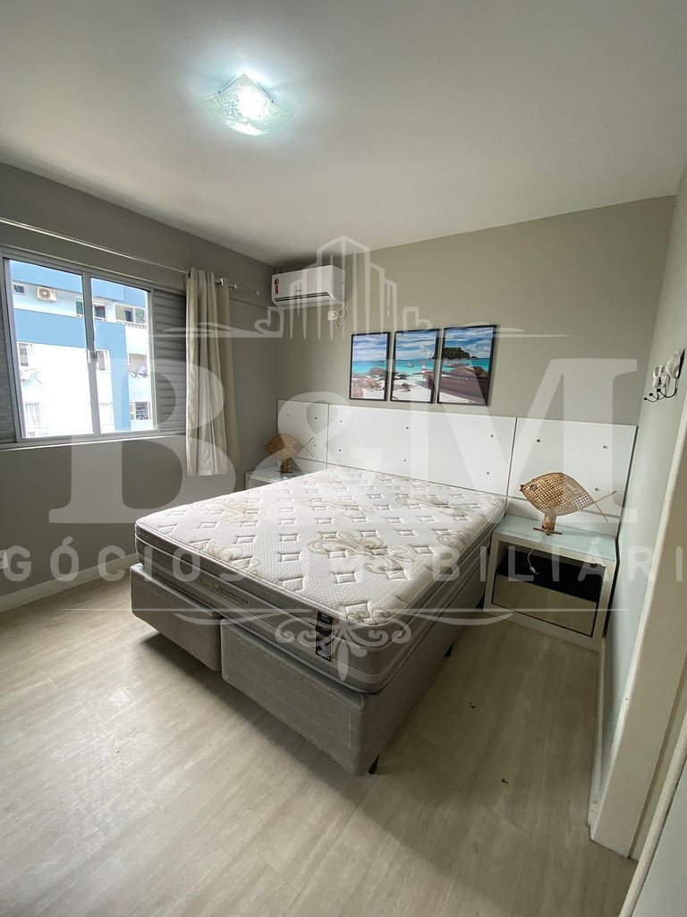 Apartamento com vista para o mar em Bombas