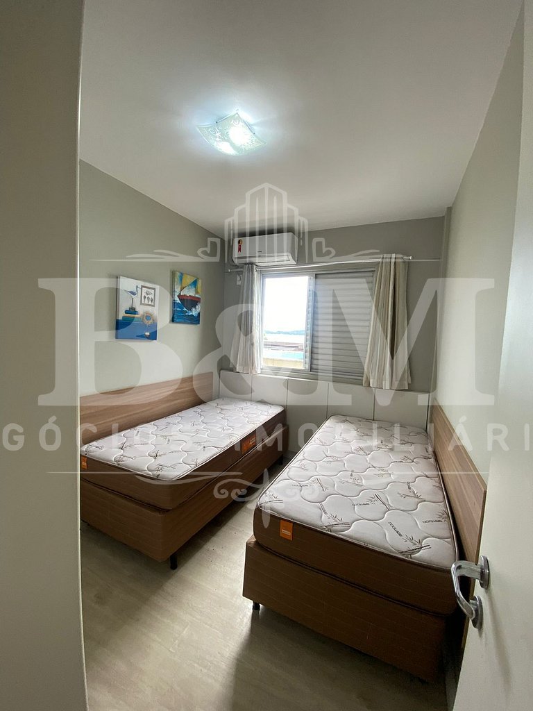 Apartamento com vista para o mar em Bombas