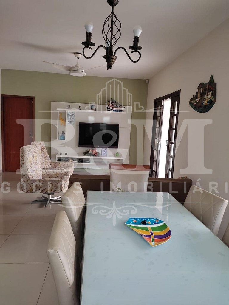 Casa com piscina em Bombas 300 metros do mar