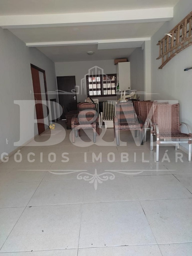 Casa com piscina em Bombas 300 metros do mar