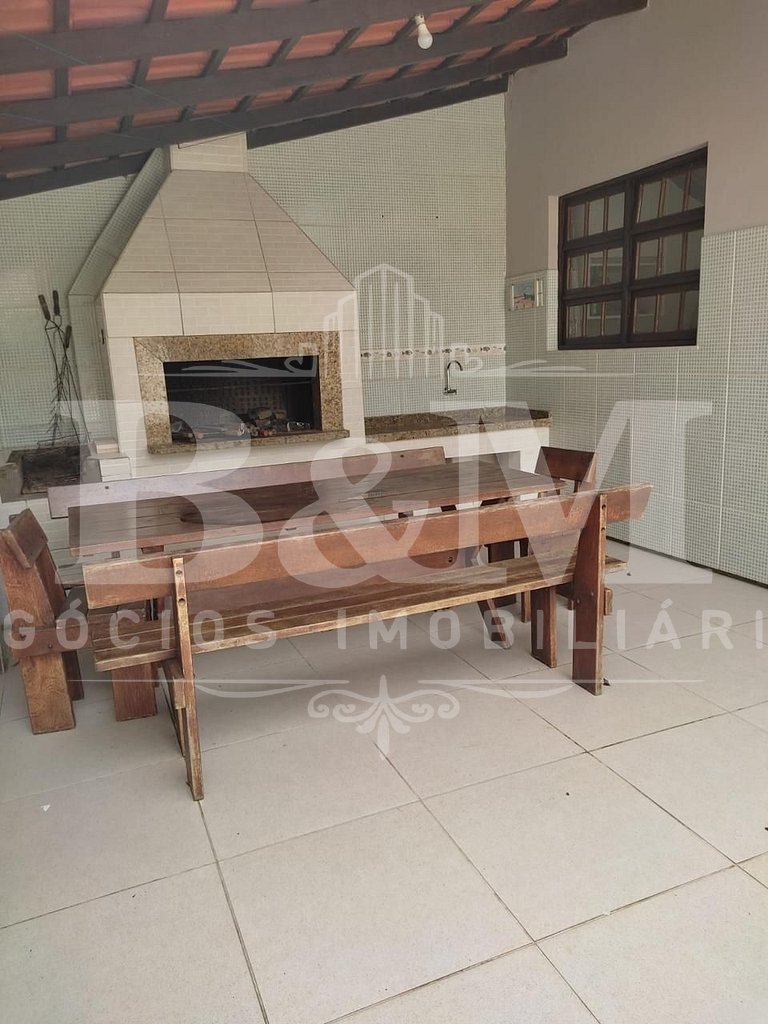 Casa com piscina em Bombas 300 metros do mar