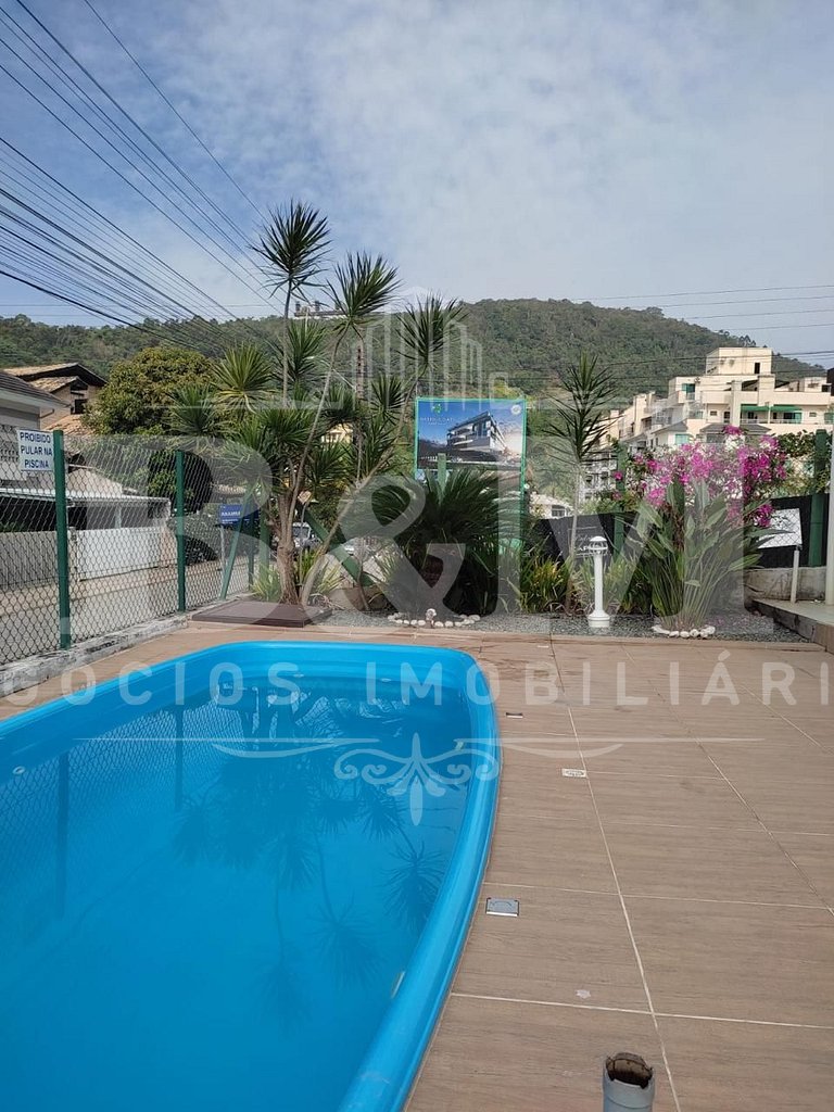 Casa com piscina em Bombas 300 metros do mar