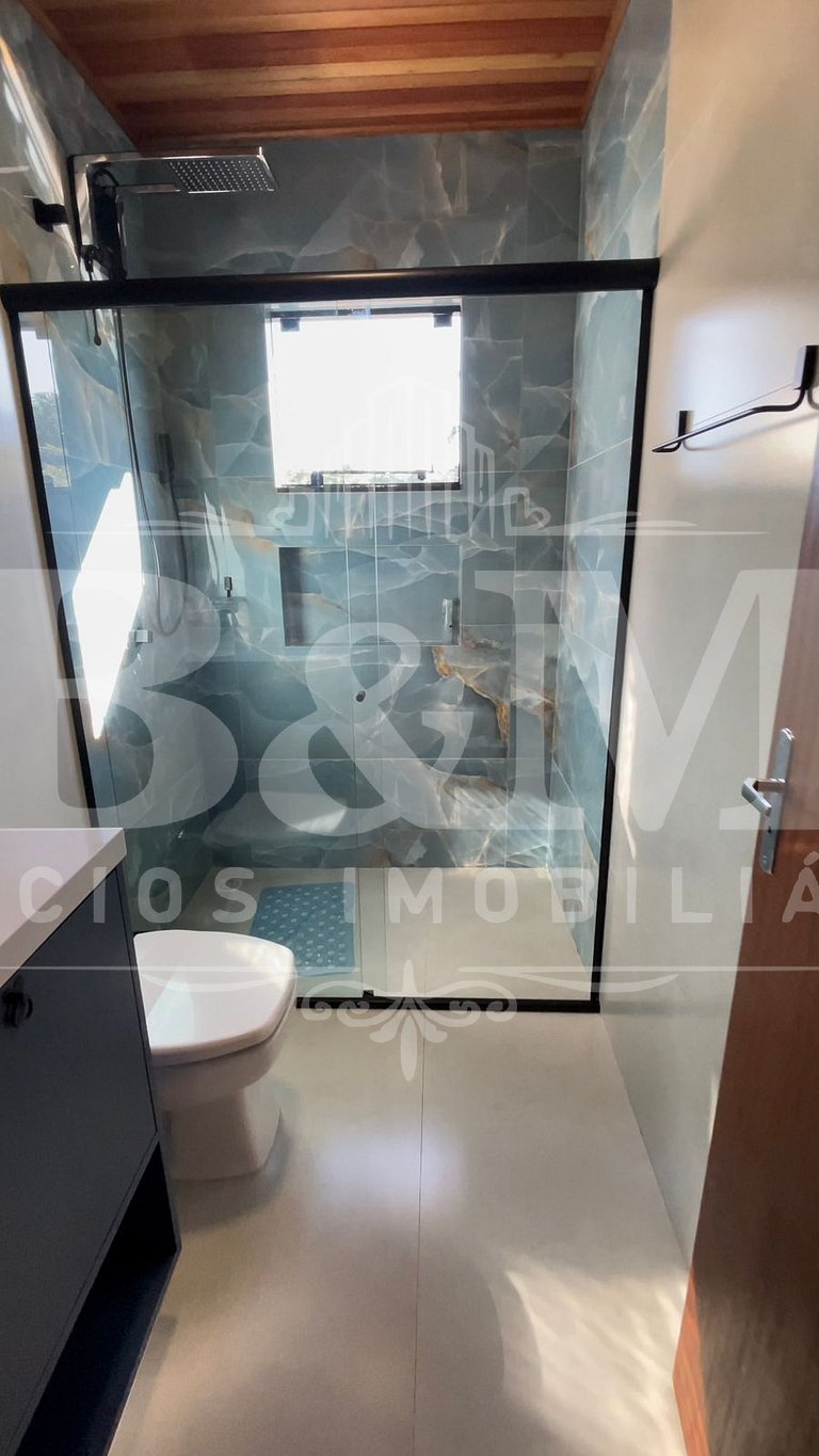 Casa com piscina ampla e confortável